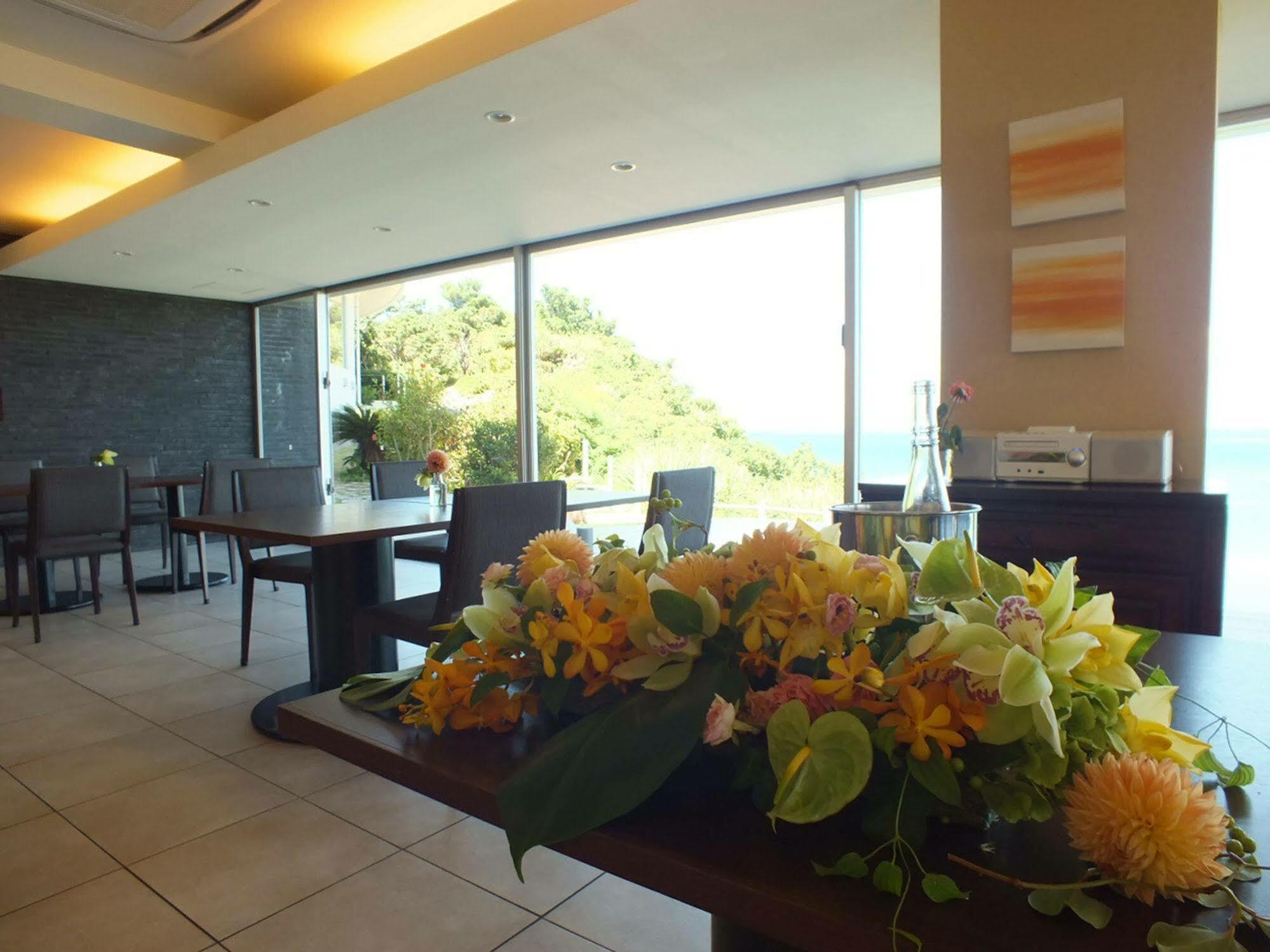 Hotel Hamahigashima Resort Uruma Ngoại thất bức ảnh
